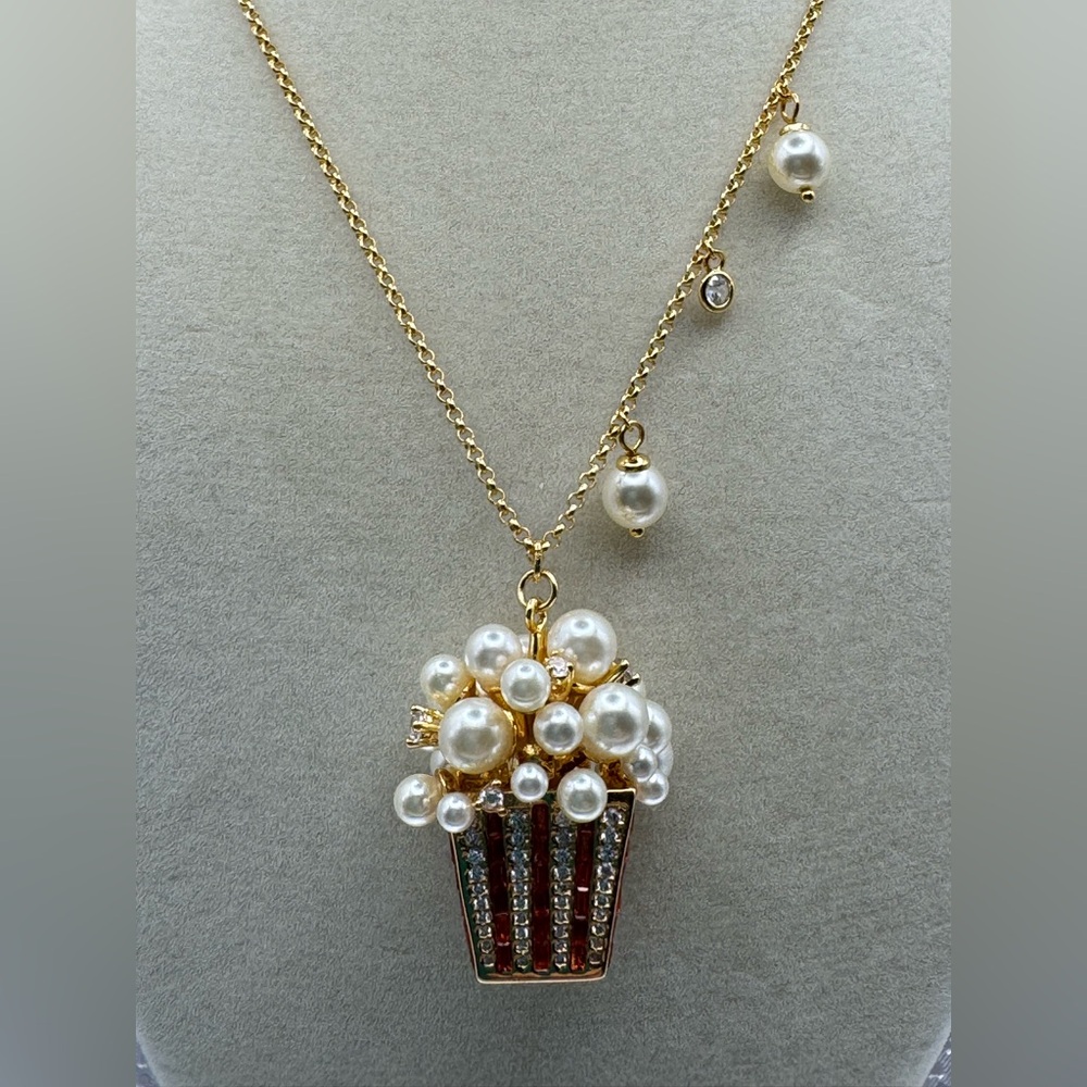 KATE SPADE 🍿Winter Carnival Popcorn Pendant Necklace NWT - Picture 8 of 9